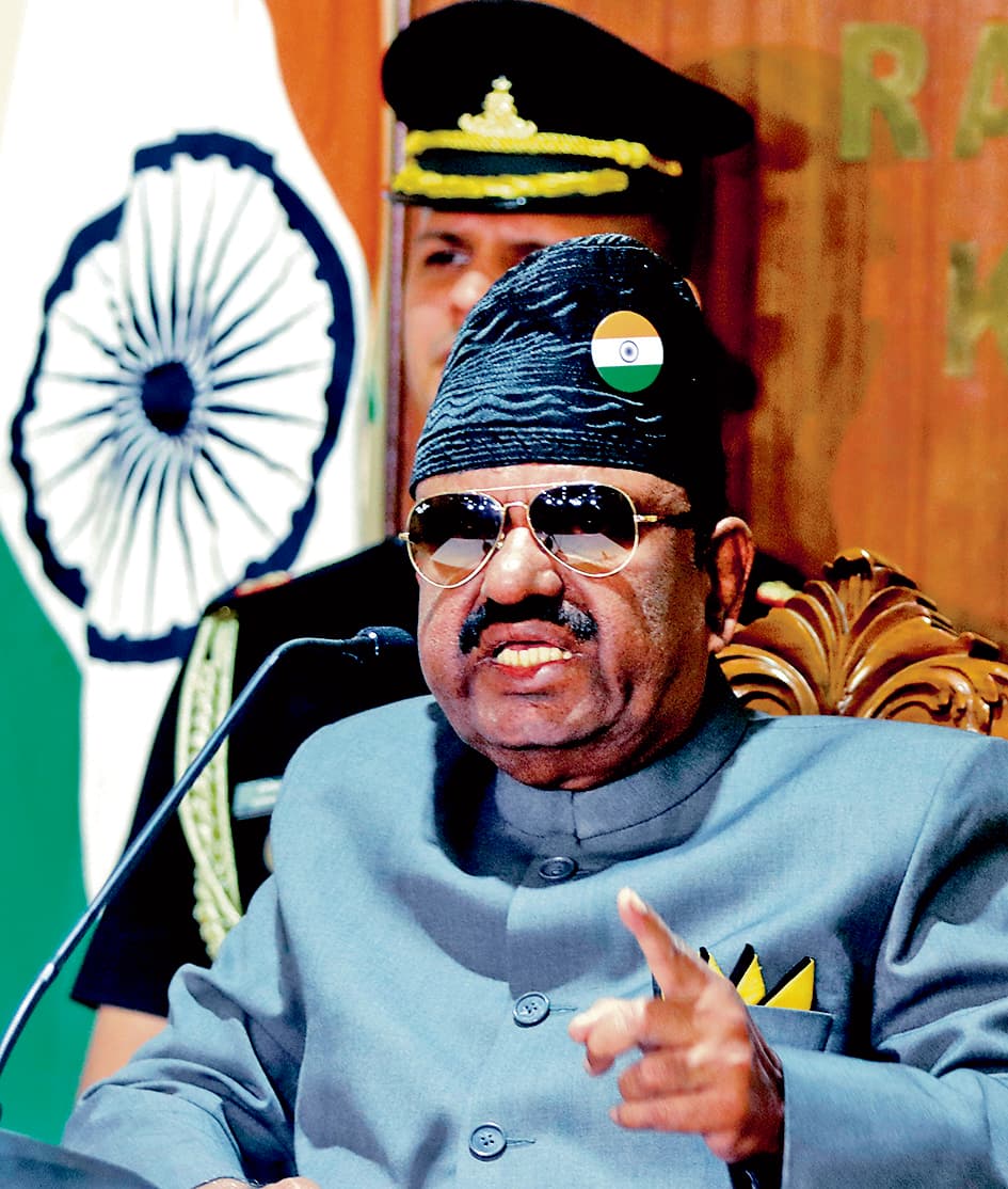 बोस ने की सीएम के सामाजिक बहिष्कार की घोषणा