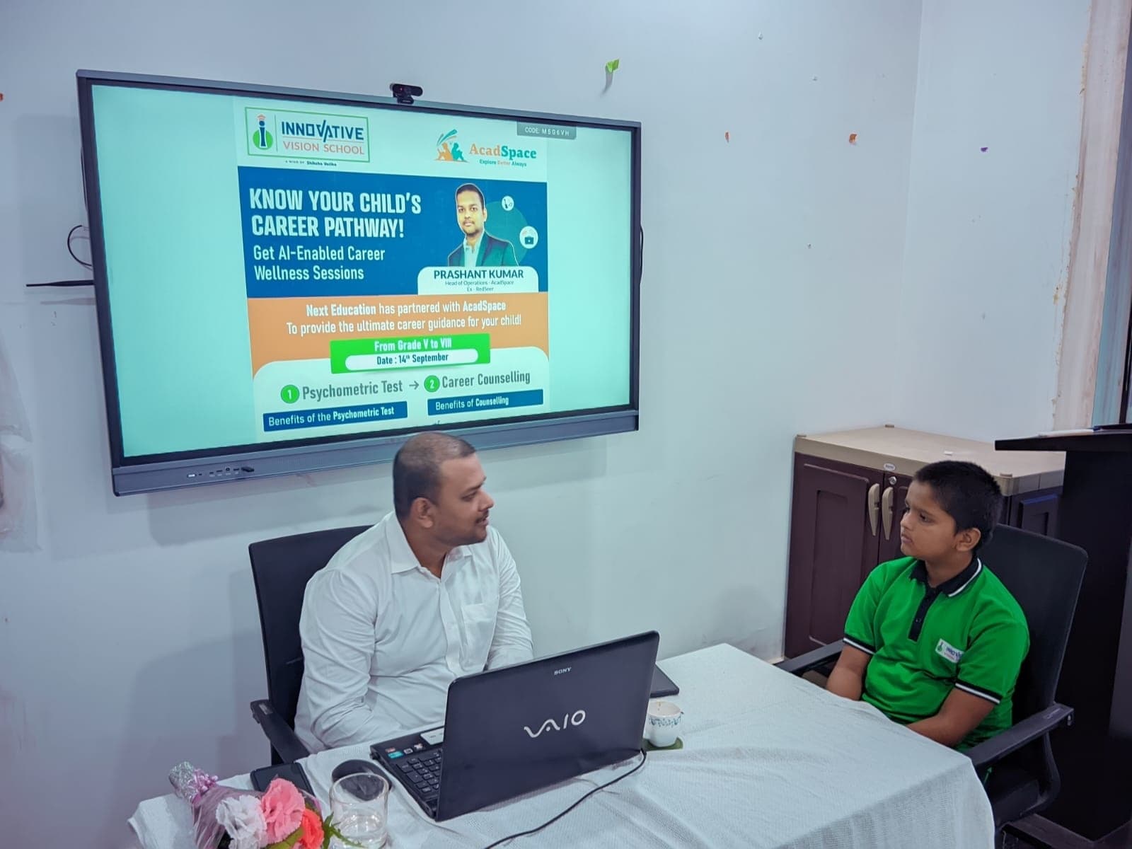 Career Counselling: इनोवेटिव विजन स्कूल किया करियर काउंसलिंग का आयोजन