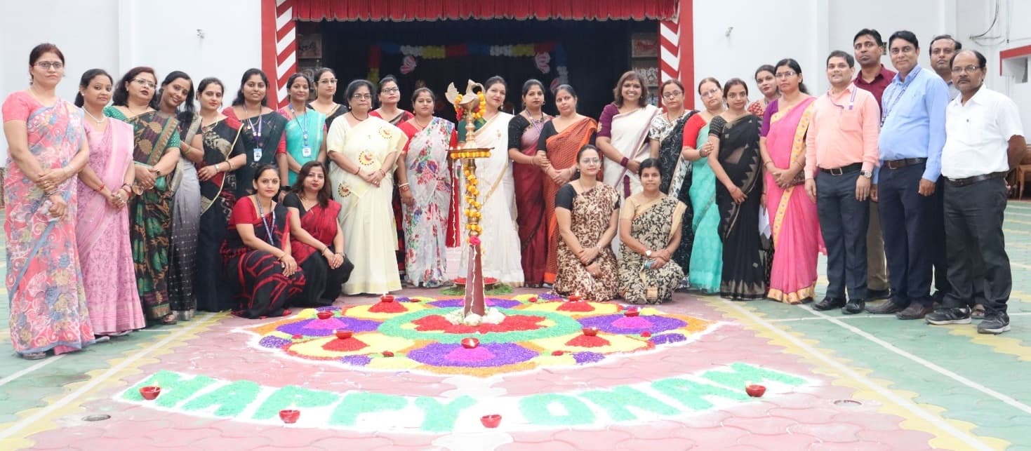 Bokaro news: श्री अयप्पा पब्लिक स्कूल में ओणम व हिंदी दिवस की रही धूम