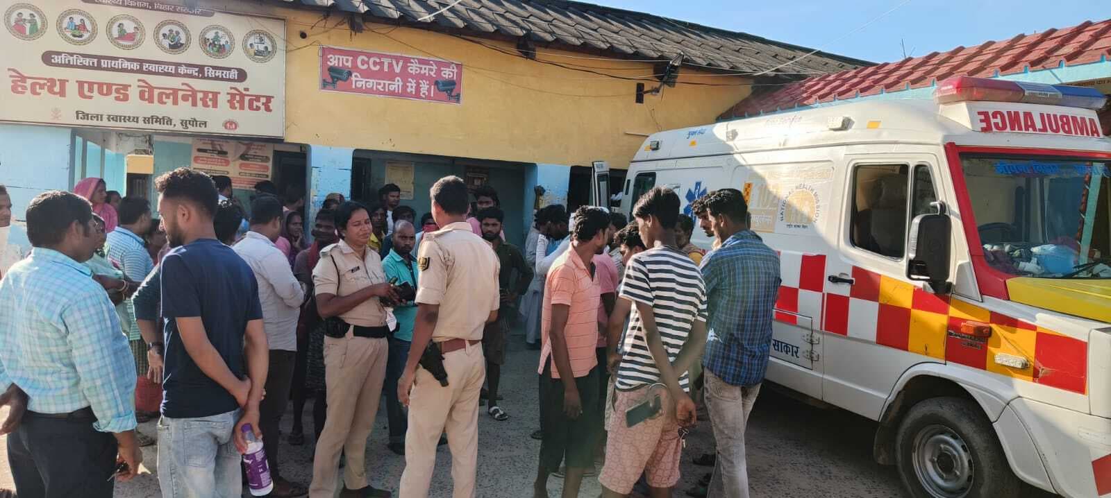 बाइक व ऑटो की सीधी टक्कर में ऑटो चालक की मौत, पति-पत्नी जख्मी