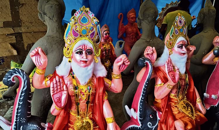 Gopalganj News : शिल्प के देवता भगवान विश्वकर्मा की पूजा आज, कारखानों में होगी पूजा, आयोजित किये जायेंगे कई कार्यक्रम