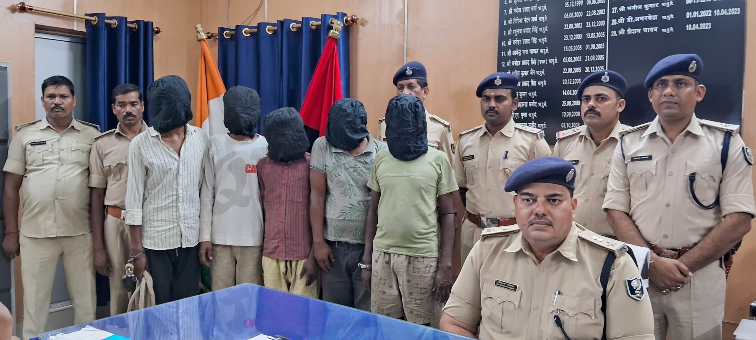 बैंगायपट्टी डकैती मामले में अंतर जिला गिरोह के पांच डकैत गिरफ्तार