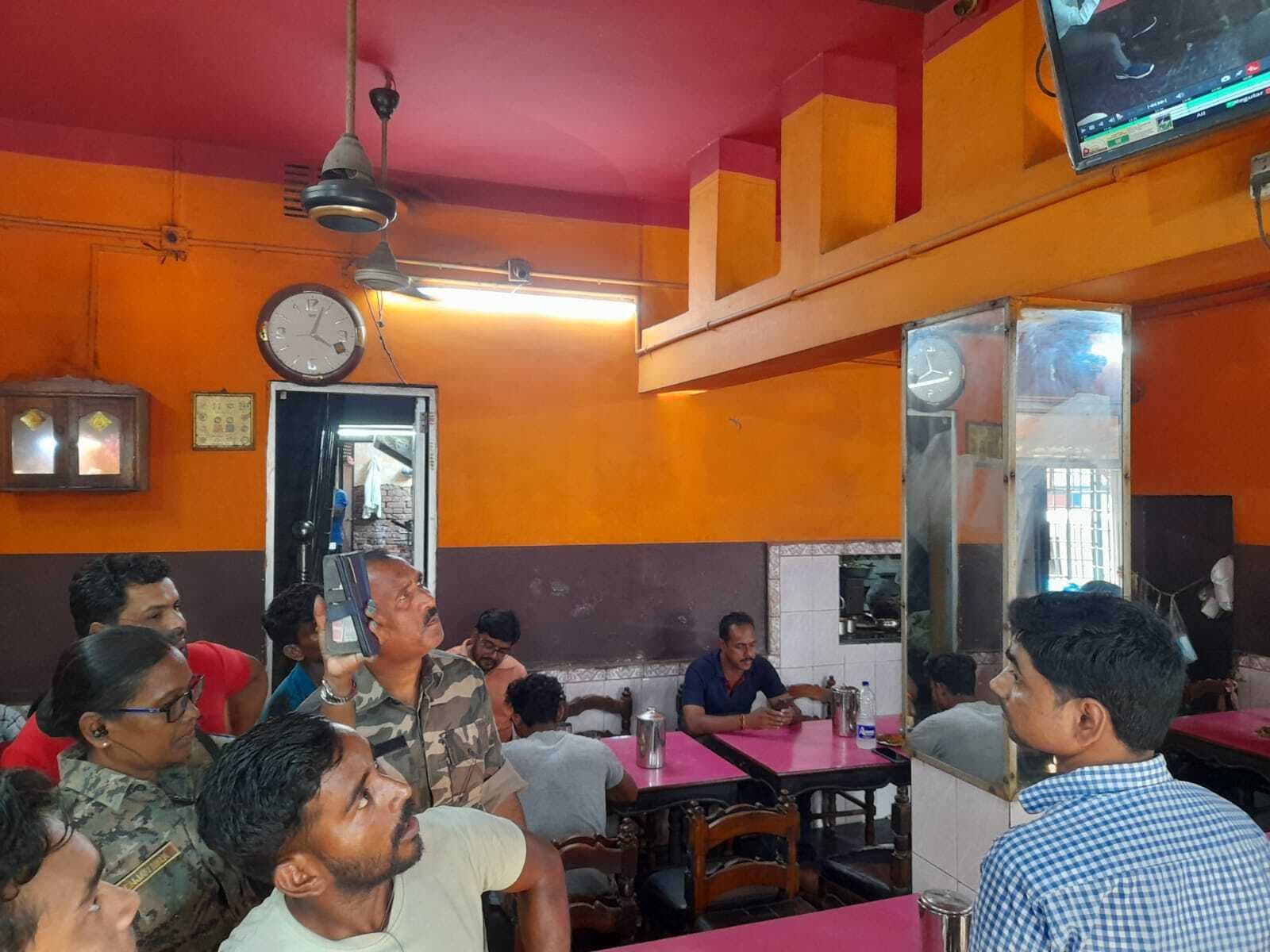 प्रमुख :: बाइक सवार उचक्कों ने अधेड़ से की तीन लाख की छिनतई