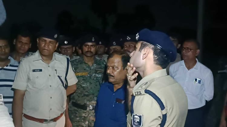 आगजनी के मुख्य अभियुक्त नंदू पासवान सहित 15 लोग गिरफ्तार