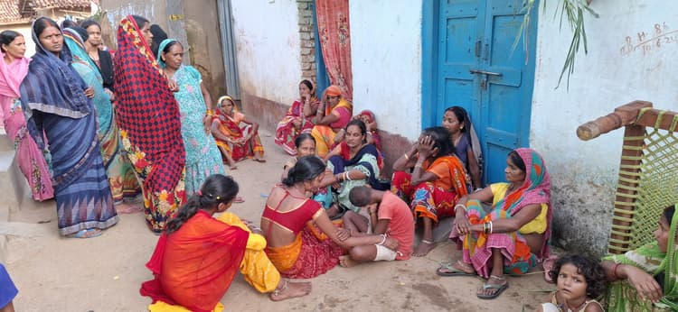 Giridih News: करंट की चपेट में आकर वृद्ध की मौत