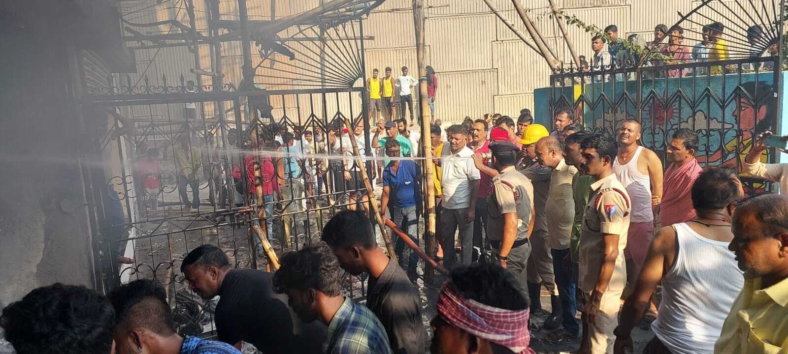 नप कार्यालय के गोदाम में लगी आग, सारा सामान जलकर राख