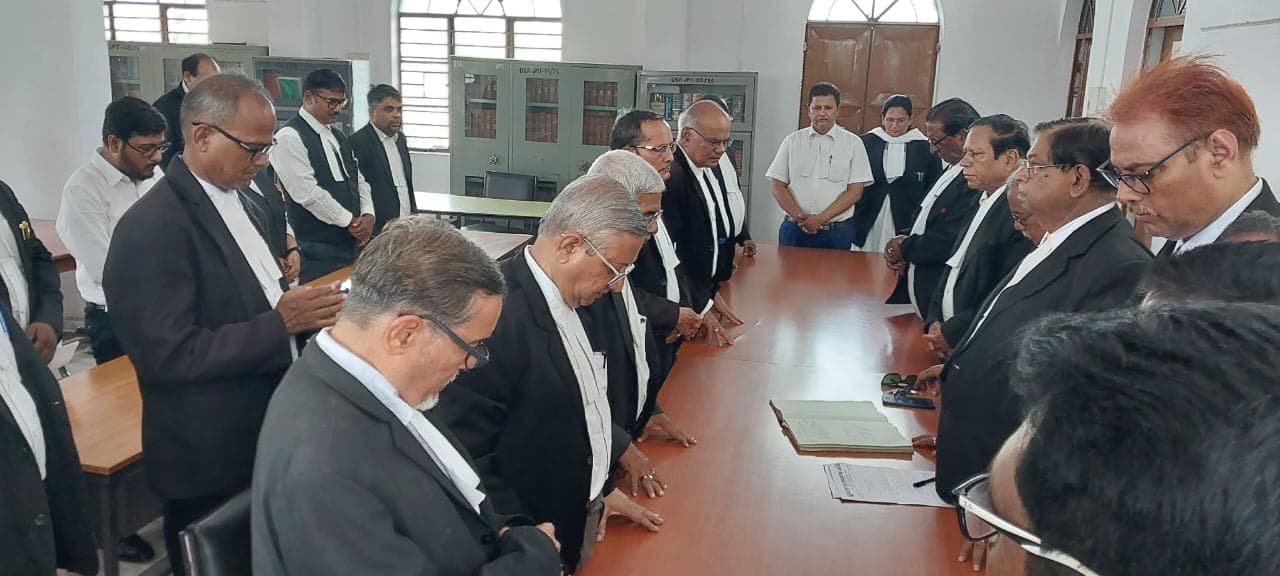 अधिवक्ता संघ के सदस्य का निधन, जताया गया शोक