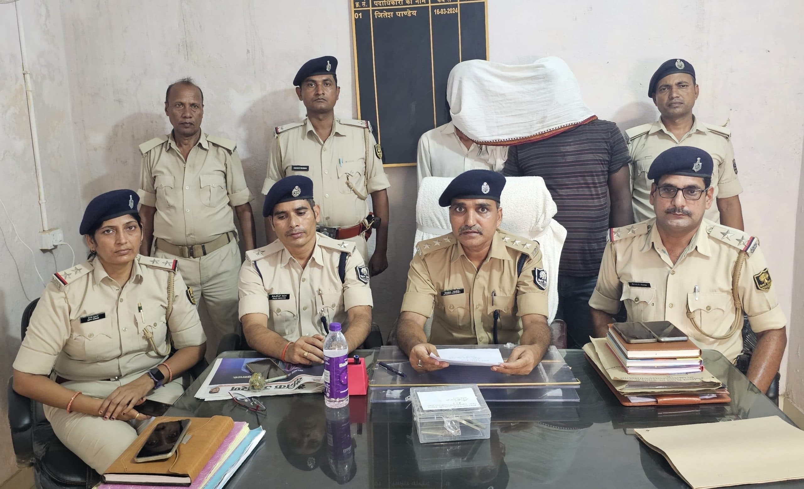 कोटवा में दो एटीएम फ्रॉड गिरफ्तार