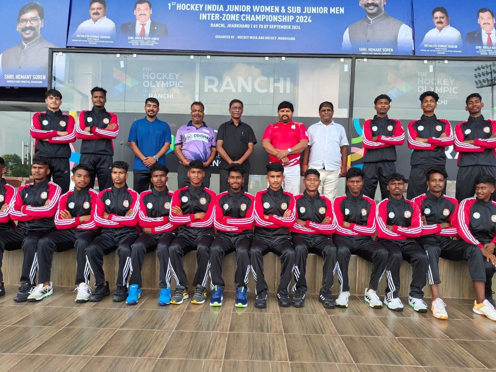 Hockey: हॉकी झारखंड की 20 सदस्यीय पुरुष टीम चंडीगढ़ गयी