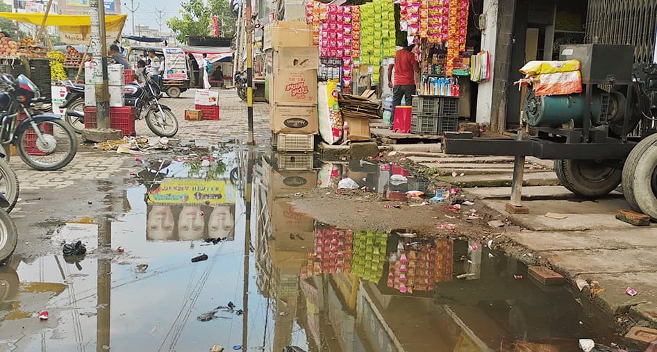 siwan news. डेंगू जांच में दो व्यक्ति मिले पॉजिटिव, पीड़ितों की संख्या पहुंची 39