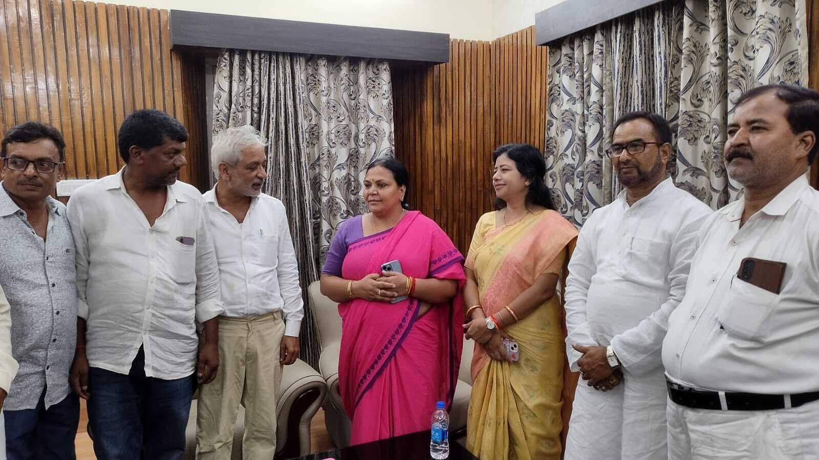 फसल नुकसान को लेकर कृषि मंत्री से मिले दिगंबर मेहता