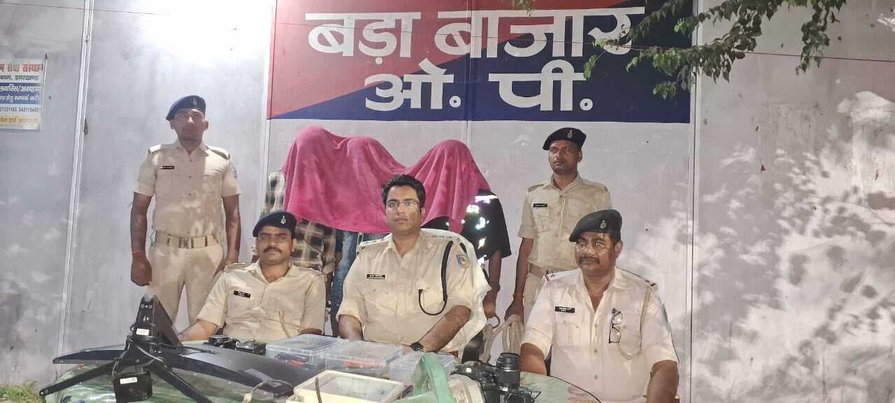 चोरी की दो घटना को अंजाम देनेवाले तीन आरोपी गिरफ्तार