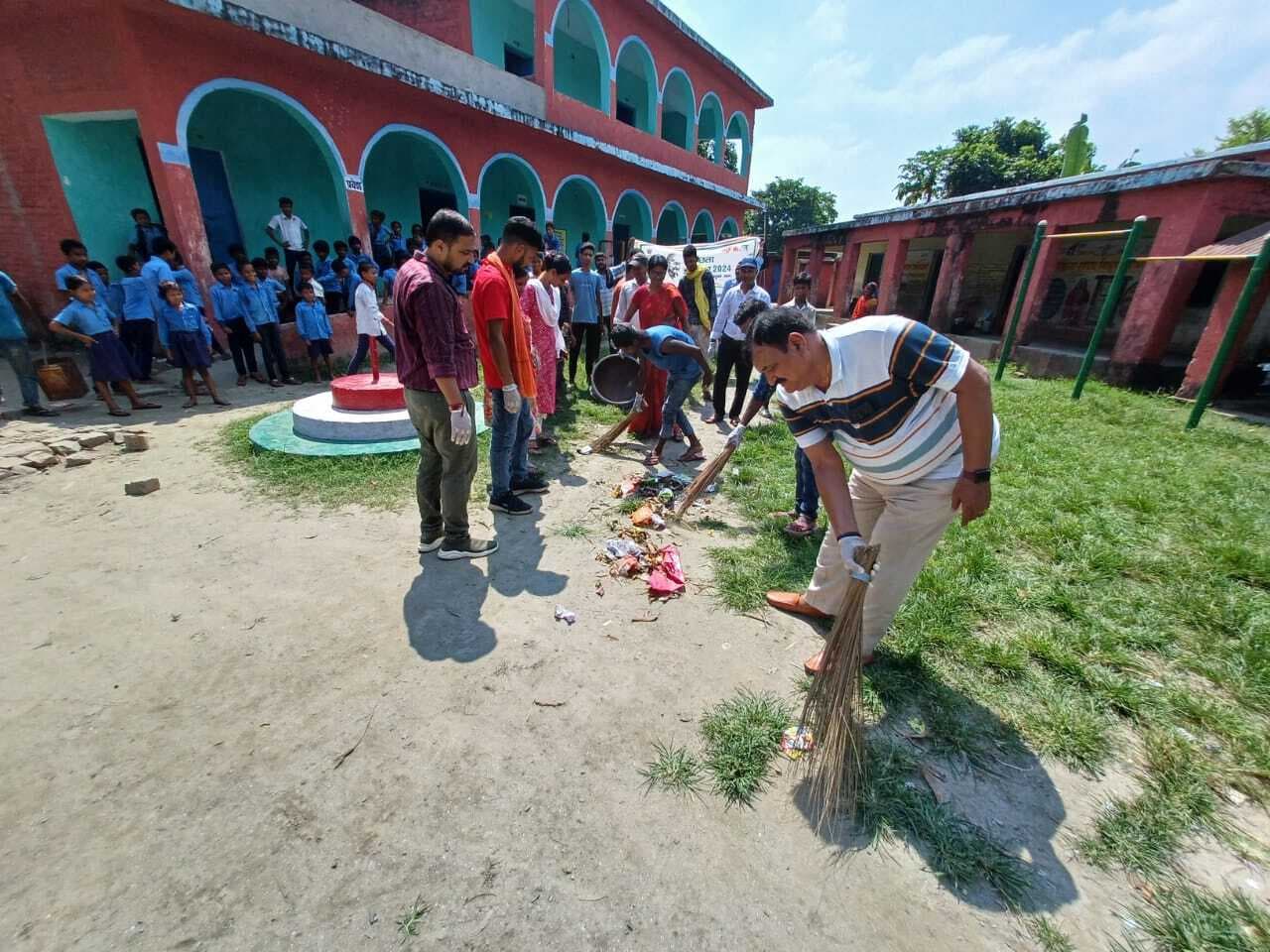 समाज को स्वच्छ रखना ही सच्ची देश सेवा