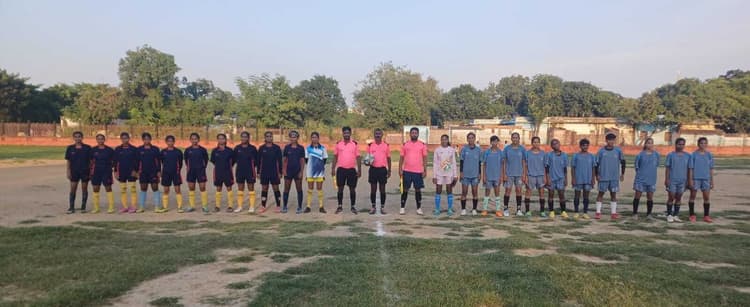 Darbhanga News : फाइनल में पहुंची एमआरजेडी कॉलेज बेगूसराय की टीम