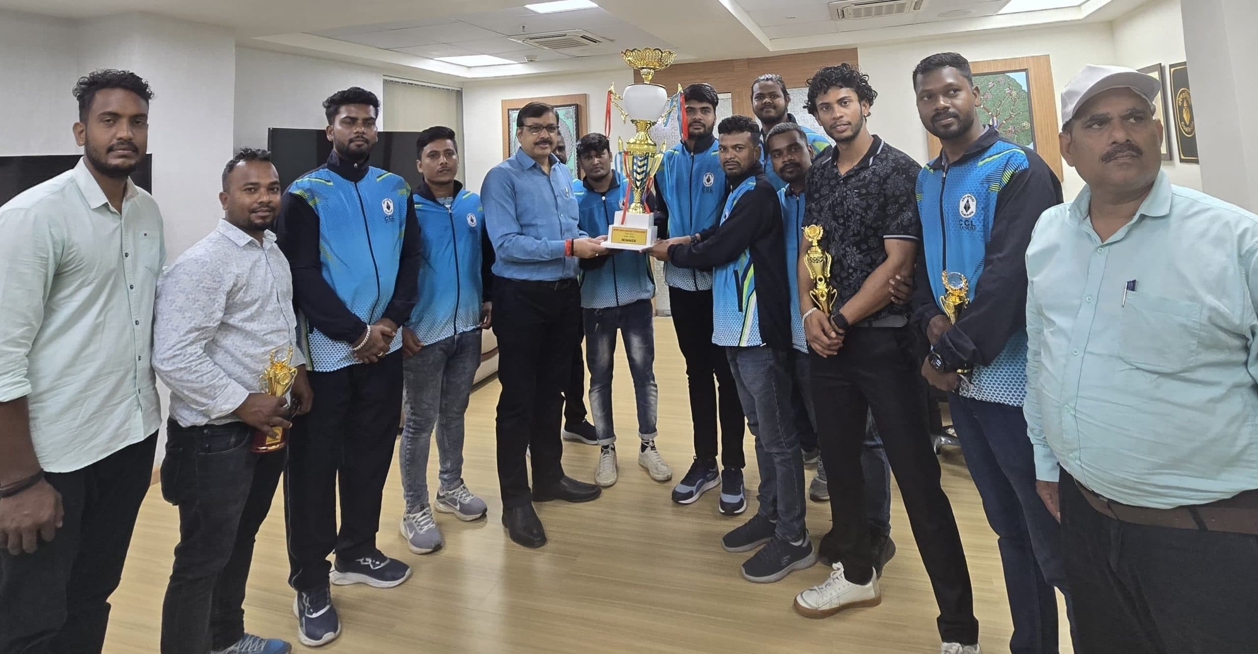 CCL Sports : कुजू को हरा कर सीसीएल मुख्यालय ने जीता खिताब