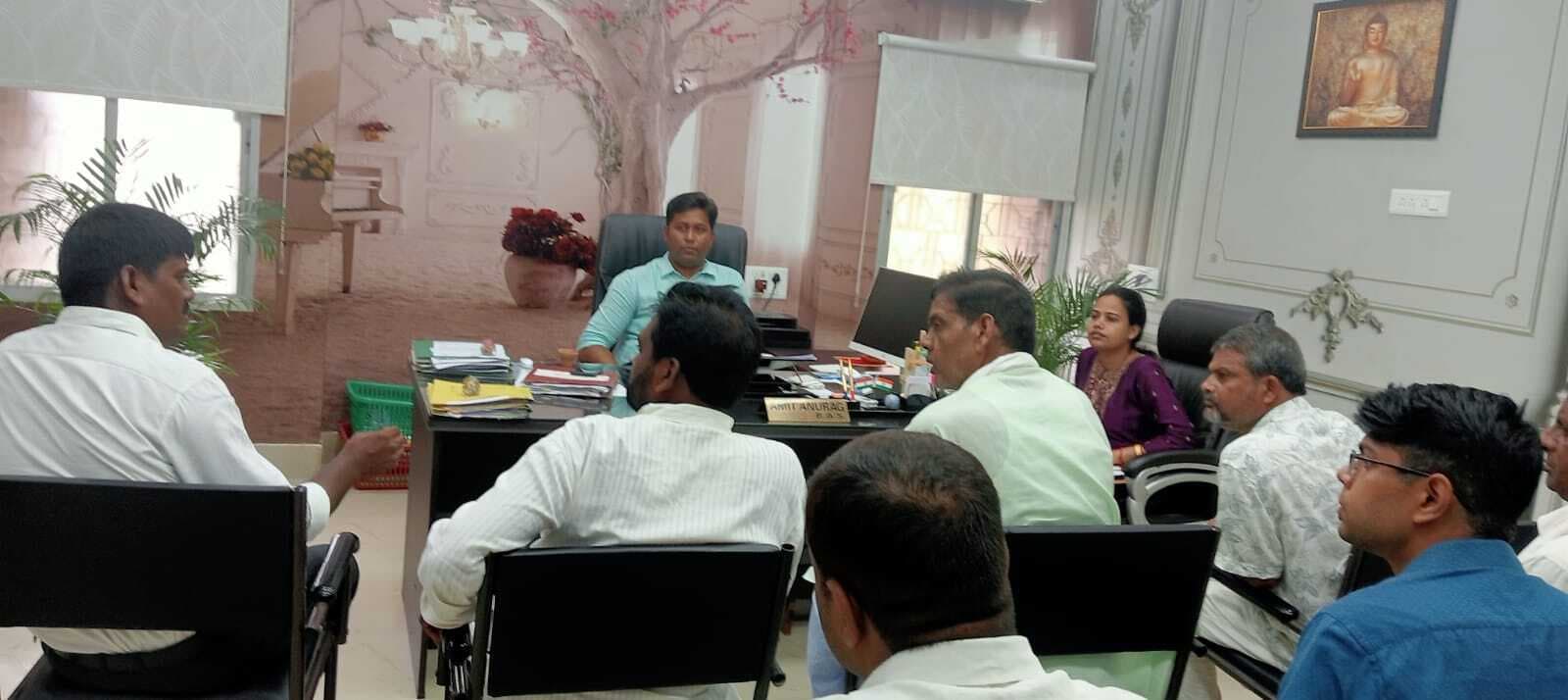 बाढ़ प्रभावित पंचायत के मुखिया के साथ हुई बैठक