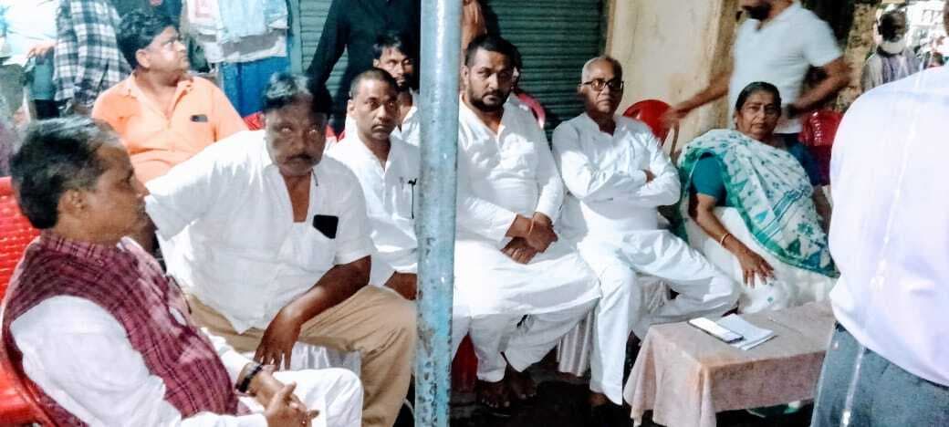 dhanbad news : जनता को लूट रही है भाजपा : जलेश्वर महतो