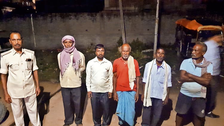 Aurangabad News : घर बनाने का विरोध करने पर बेटे ने मां की पीट-पीटकर कर दी हत्या