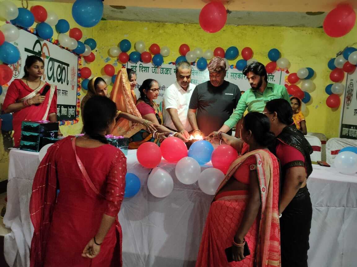 जीविका दीदीयों को ऋण से प्राप्त ब्याज को दोगुना करने के लिए किया गया प्रेरित