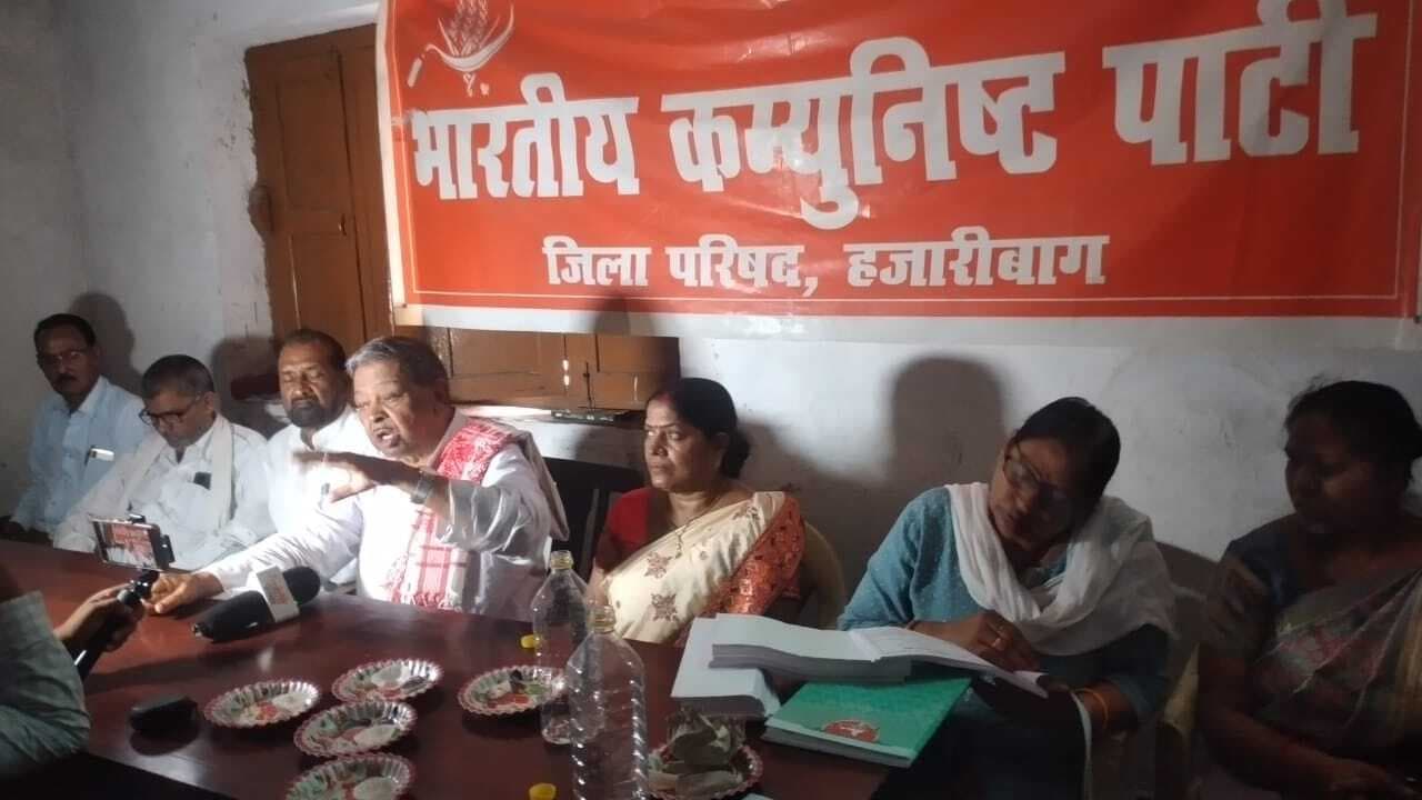 कोल कंपनियां भूमि अधिग्रहण कानून का नहीं कर रही पालन : भुवनेश्वर