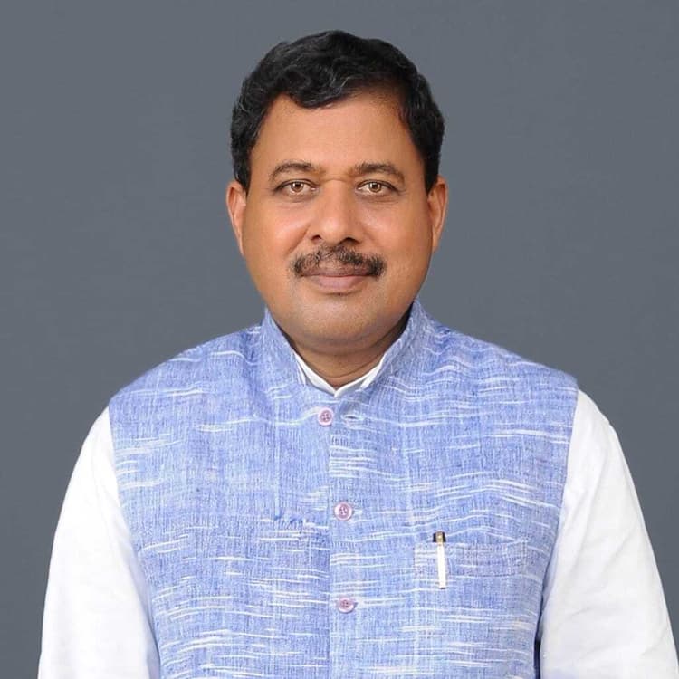 प्रस्तावित स्थल के विपरीत दिशा में बने अंडर पास रेलवे क्रॉसिंग : सांसद