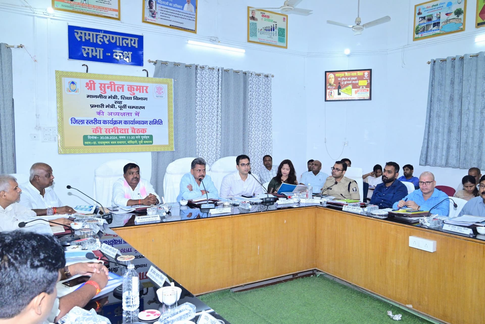 पंचायत सरकार भवनों में कर्मियों की उपस्थिति सुनिश्चित करायें अधिकारी: सुनील