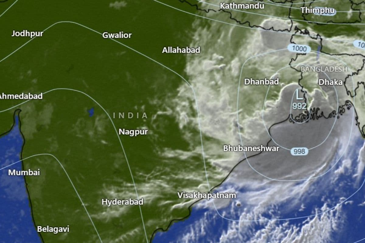 Kal Ka Mausam: बिहार में बाढ़ के बीच मौसम ने मारी 'पलटी', कल इन जिलों में बारिश का अलर्ट