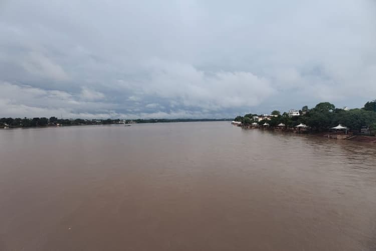 Jharkhand Weather: भारी बारिश से तीन की मौत, आज पलामू प्रमंडल में Heavy Rain का ऑरेंज अलर्ट