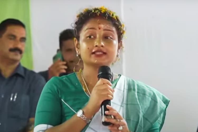 Jharkhand Chunav: डुमरी में जमकर गरजी कल्पना सोरेन, बोली- झारखंड के साथ भेदभाव कर रही है केंद्र सरकार