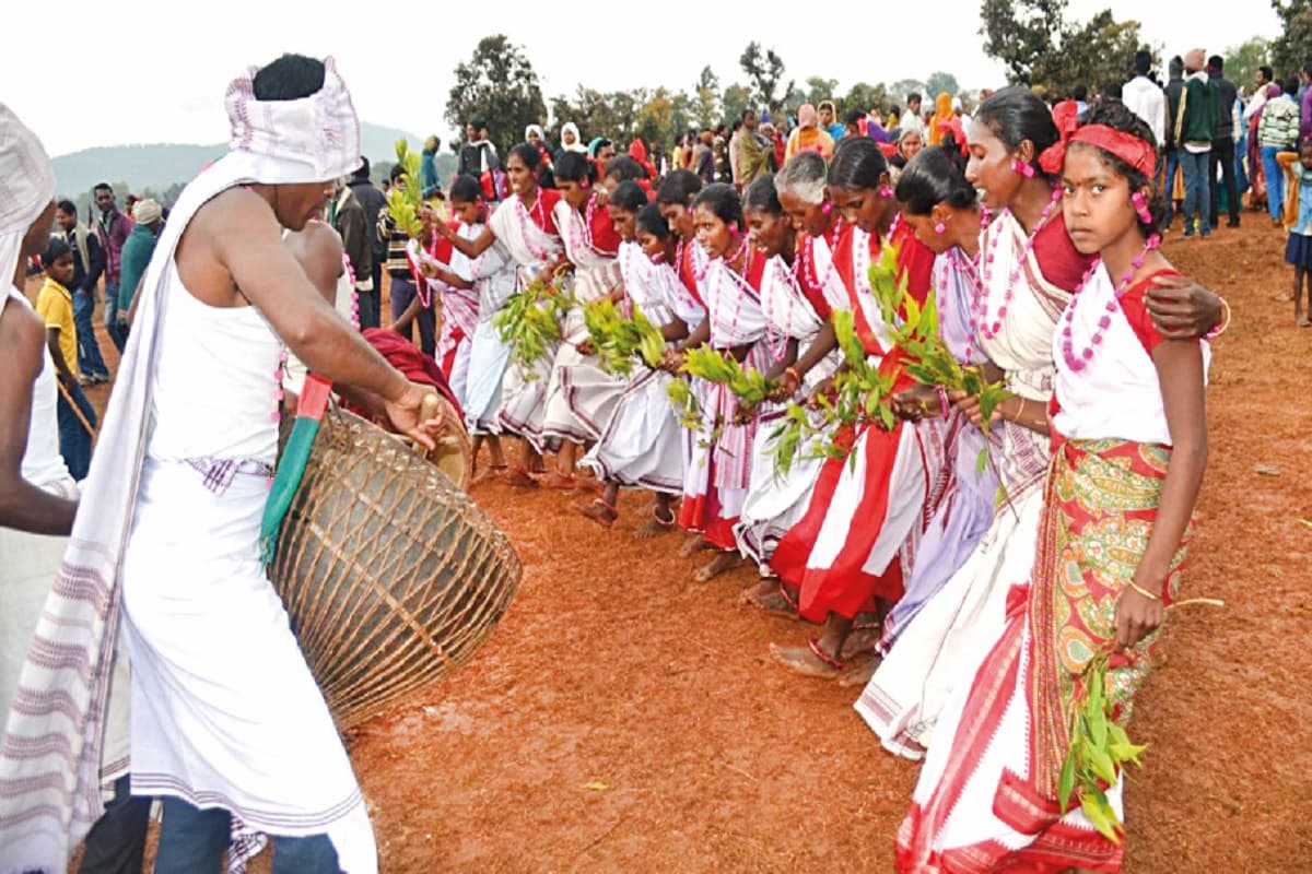 करम पर्व मनाने के तरीके में क्या आया है बदलाव, लेखक महादेव टोप्पो ने खास बातचीत में बताया