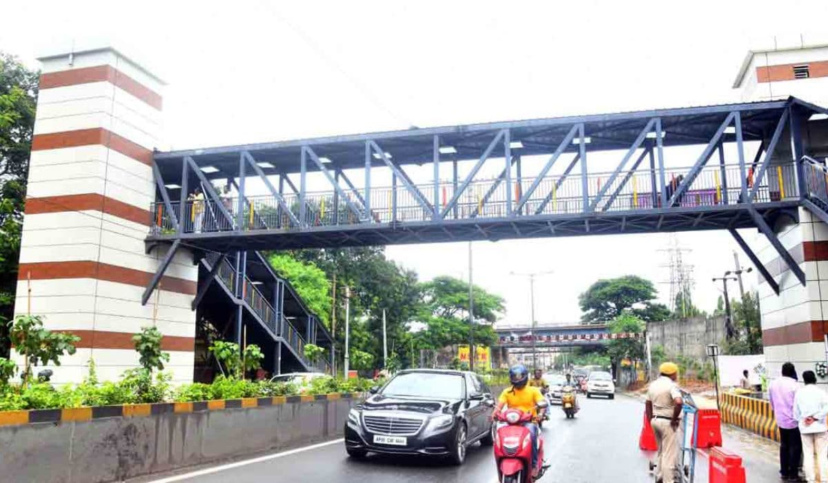 Patna News: पटना की इन सात नयी जगहों पर बनेंगे फुट ओवरब्रिज, तीन पर लगाए जाएंगे लिफ्ट