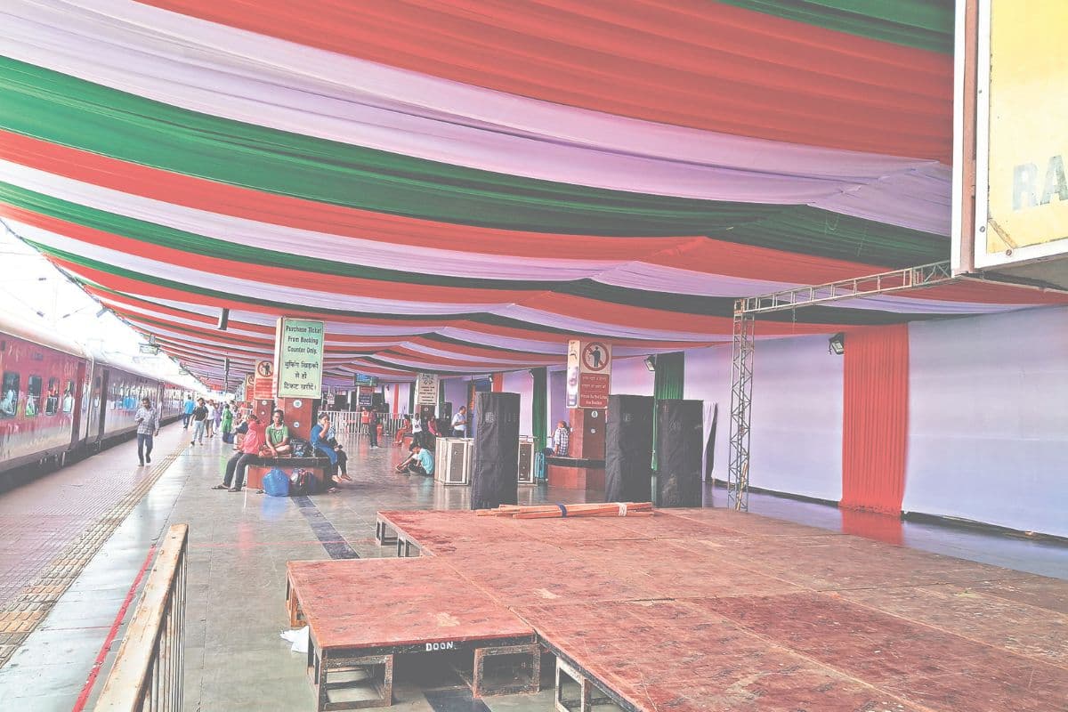 pm narendra modi jharkhand visit tatanagar railway station decorated pm narendra modi jharkhand visit tatanagar railway station decorated
