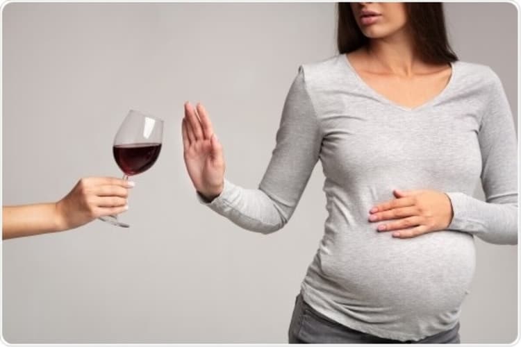 Pregnancy Health : क्यों नहीं करना चाहिए गर्भावस्था के दौरान शराब का सेवन? जानिए कारण