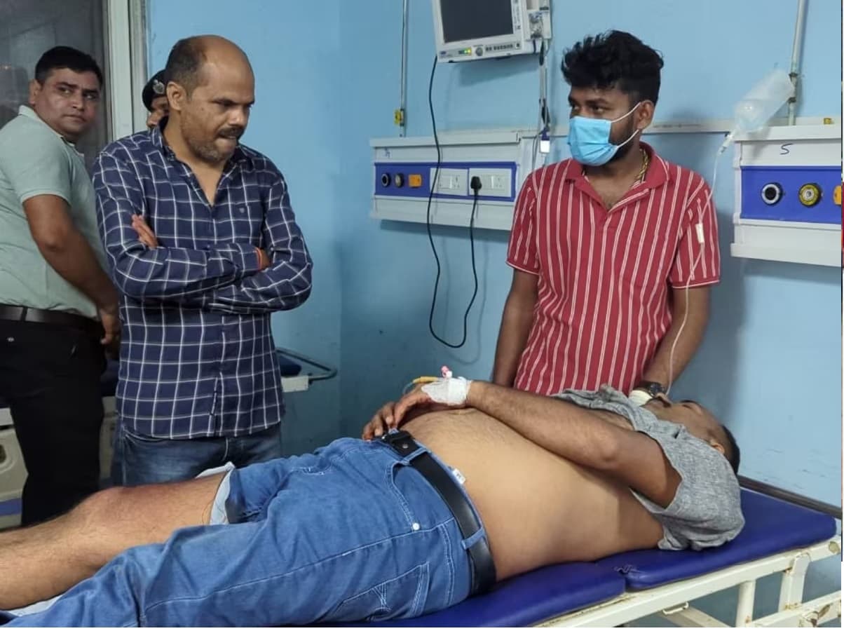 Train News: बिहार में चलती ट्रेन में अपराधियों ने यात्रियों से की लूटपाट, विरोध करने पर मारी गोली