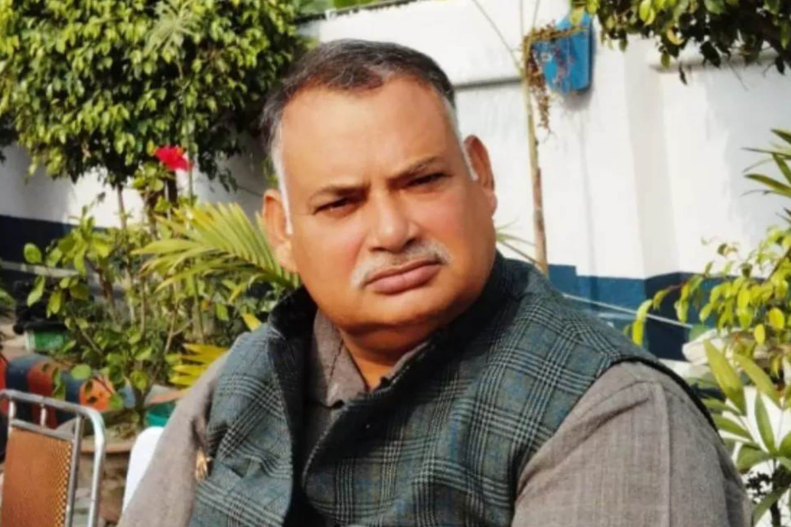 Muzaffarpur News: आत्मसमर्पण के लिए घर से रवाना हुए मुन्ना शुक्ला, 26 साल पुराने मामले में मिला है आजीवन कारावास