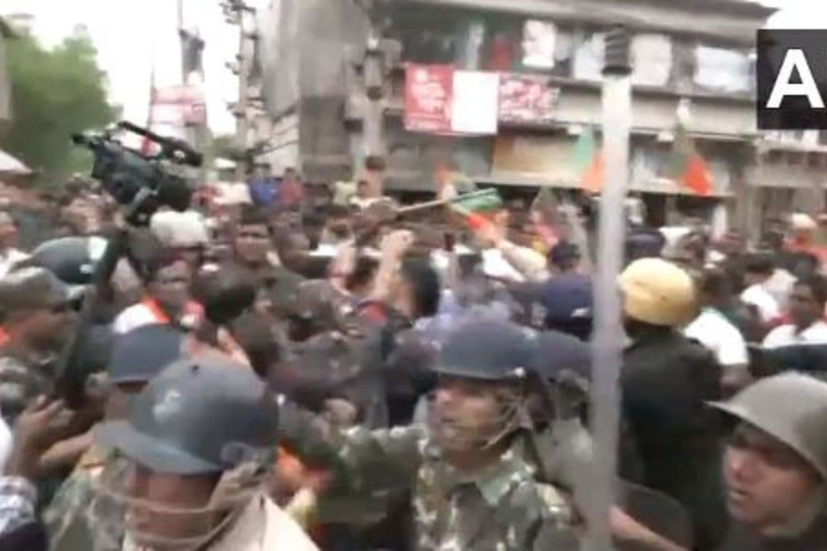 West Bengal News: बच्ची के साथ दुष्कर्म हत्या मामले में BJP का प्रदर्शन, पुलिस ने किया बल प्रयोग