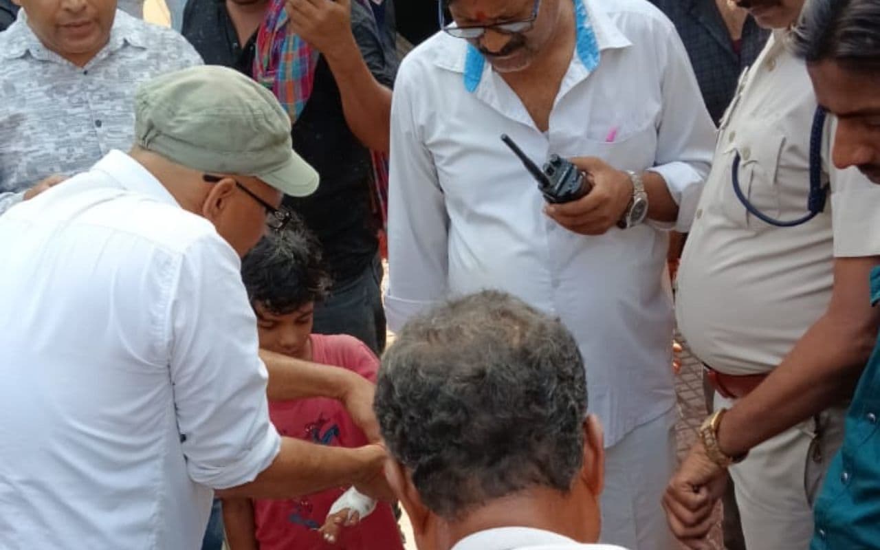 Bihar News: मुजफ्फरपुर में अवध-असम एक्सप्रेस में पटाखा विस्फोट से मचा हड़कंप, कई यात्री घायल