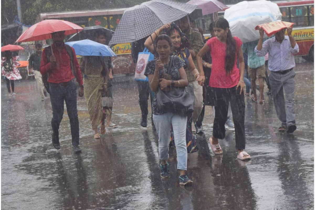 Bengal Weather Update : बंगाल की खाड़ी में निम्न दबाव का असर, जानें कैसा रहेगा कोलकाता का मौसम