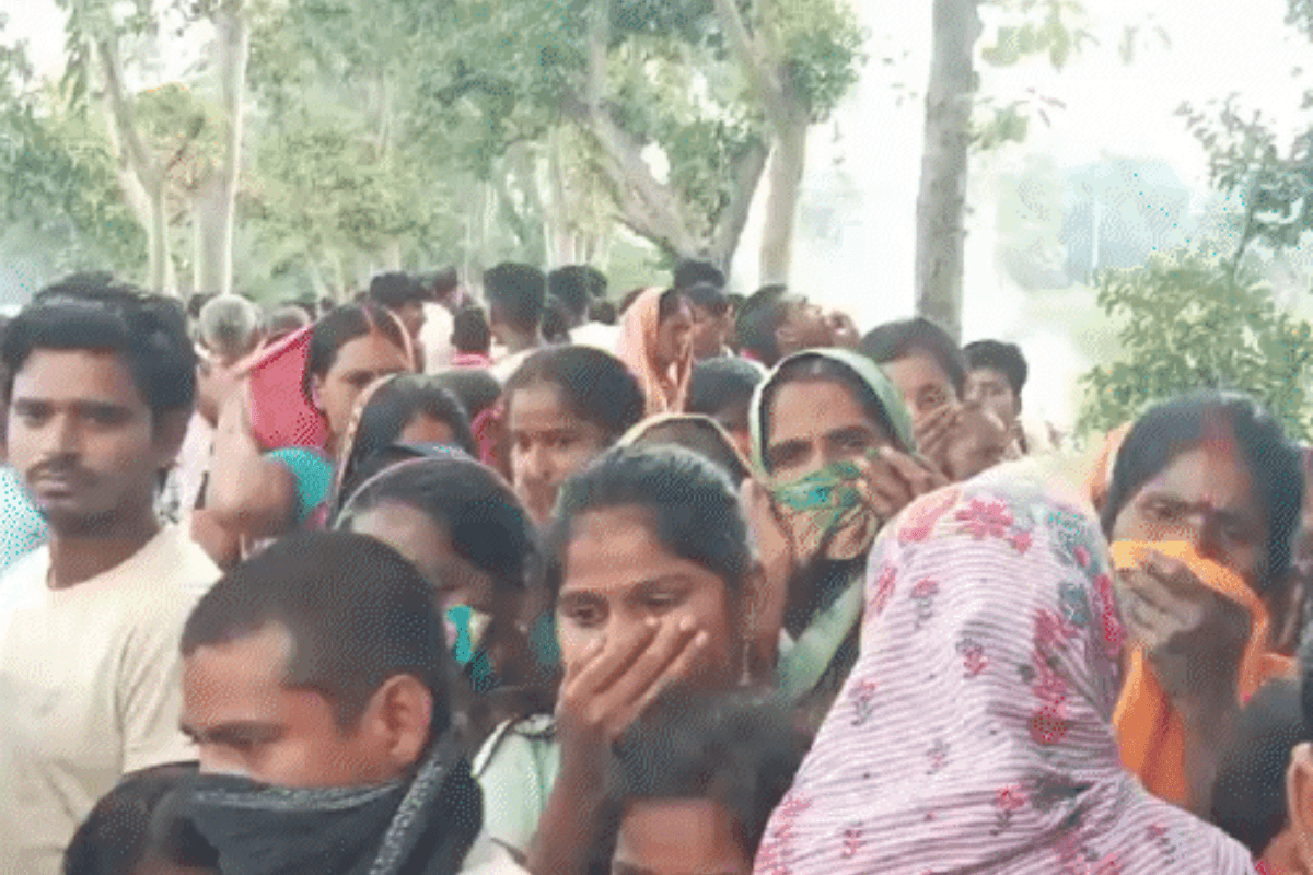 Muzaffarpur News: नदी किनारे झाड़ियों में मिला बच्ची का शव, पहचान में जुटी पुलिस