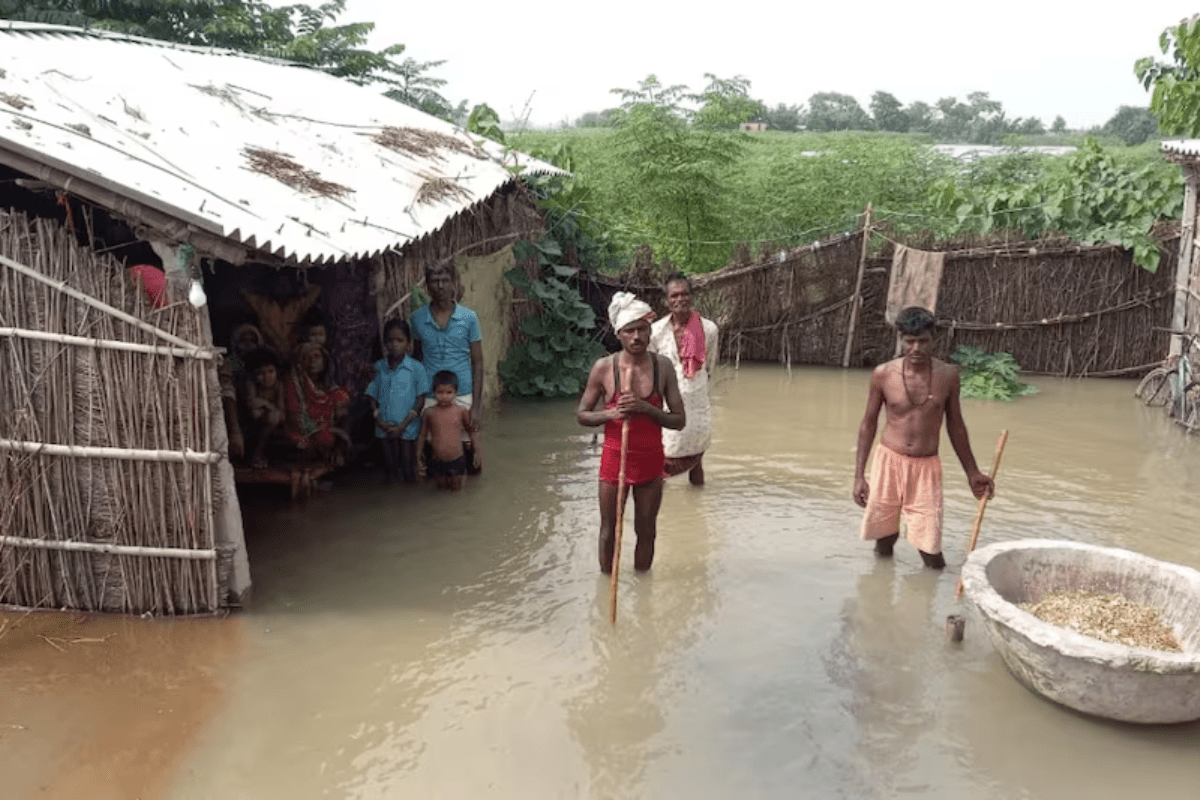 Muzaffarpur News: बम नहर का टूटा बांध, किसानों की फसलें बर्बाद, 1000 से अधिक लोग प्रभावित