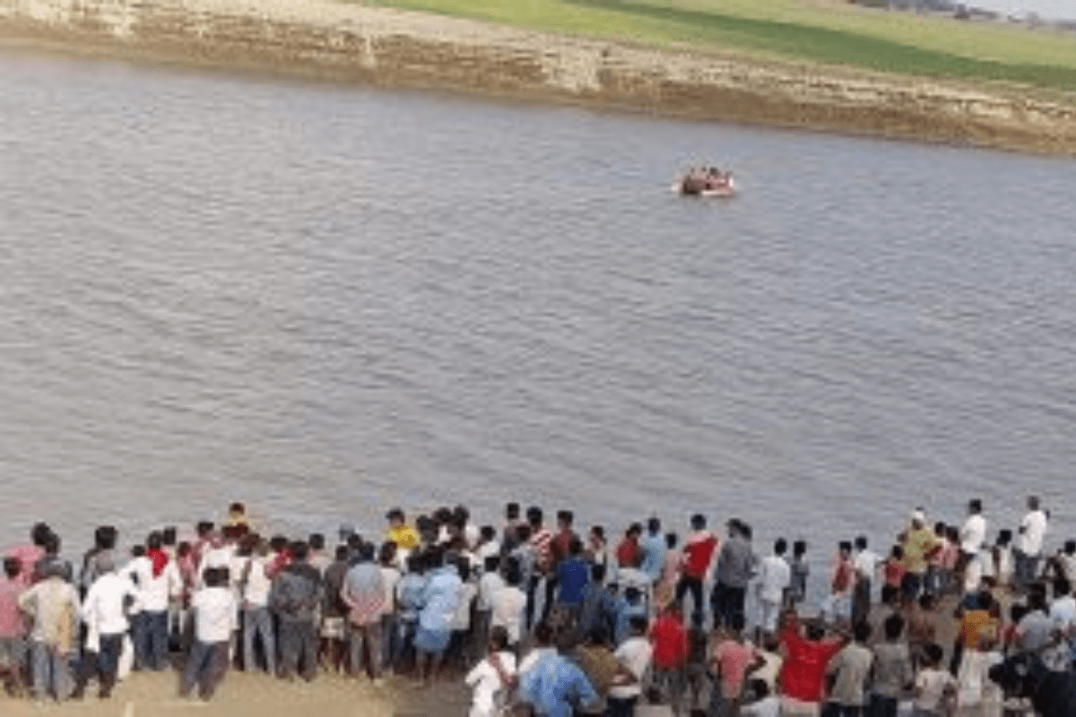 Muzaffarpur News: नाव हादसे में लापता किशोरी का शव बरामद, 48 घंटे पहले पलटी थी नाव