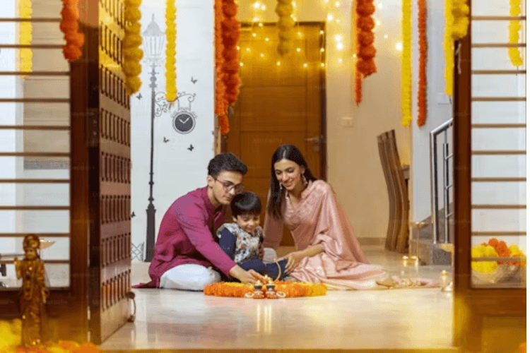 Diwali 2024: दिवाली पर घर के दरवाजे पर लगाएं ये चीजें, बरसेगी मां लक्ष्मी की कृपा