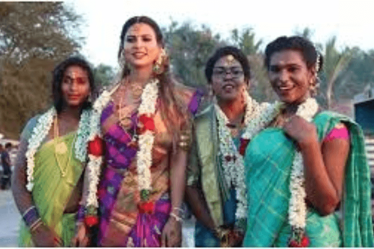 Kinnars’ Blessings: इस दिवाली ले किन्नरों से आशीर्वाद घर में सुख समृद्ध की देवी मां लक्ष्मी का होगा वास