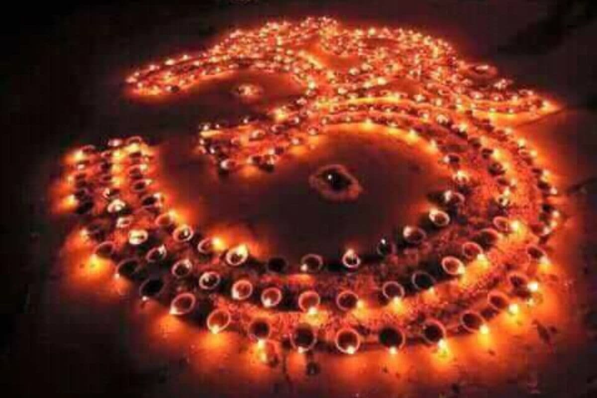 31 अक्टूबर को ही क्यों मने दीपावली, धर्म रक्षिणी पौरोहित्य महासंघ के पुरोहितों ने बताया, जानें कब है धनतेरस