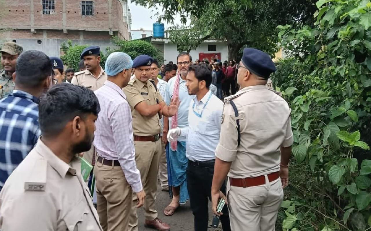 Bihar News: भागलपुर में 4 दिनों के अंदर तीसरी लाश मिलने से सनसनी, छपरा में भी युवक का लावारिश शव मिला