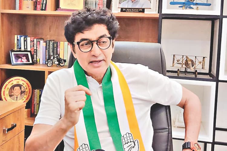 झारखंड चुनाव से पहले मुश्किल में कांग्रेस नेता डॉ अजय कुमार! चुनाव आयोग ने शुरू की जांच