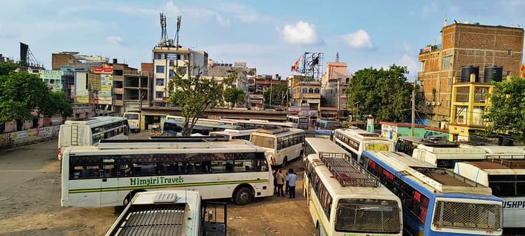 Gopalganj News : बस स्टैंड की जमीन की फर्जी जमाबंदी में अंचलाधिकारी के खिलाफ डीएम ने भेजा प्रपत्र क, अब राजस्व विभाग लेगा निर्णय