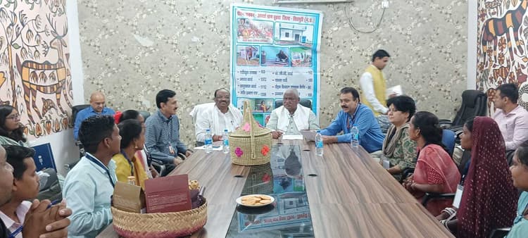 छह राज्यों से आये आदिवासी प्रतिनिधि, पीएम को भेंट करेंगे वन उत्पाद