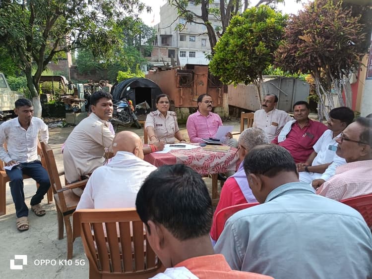 Durga Puja: पंडालों में सादे लिबास में तैनात रहेगी पुलिस टीम