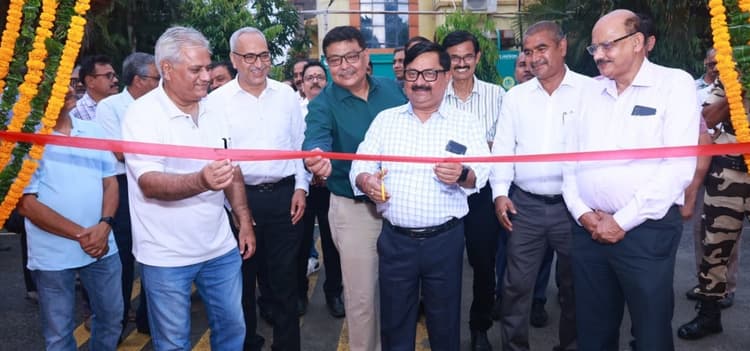 Bokaro News: पर्यावरण संरक्षण के प्रति जागरूक करेगी इस्पात वाटिका : बीके तिवारी